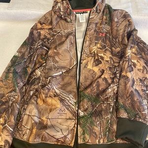 NWT dri-fit Under Armour zip up camp hoodie
